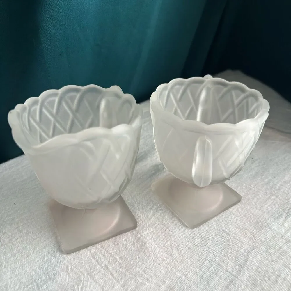 Indiana Glass Frosted Pretzel Pattern Creamer and Sugar Set